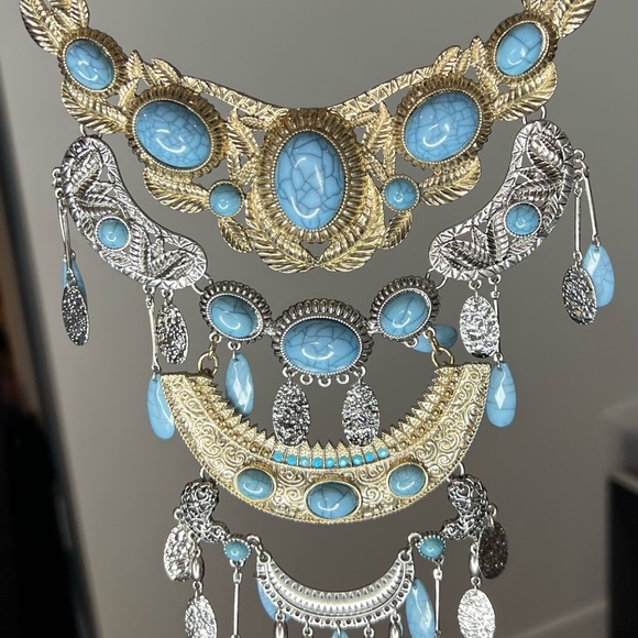 Blue Jewelled Neckpiece - Picture 3 of 5